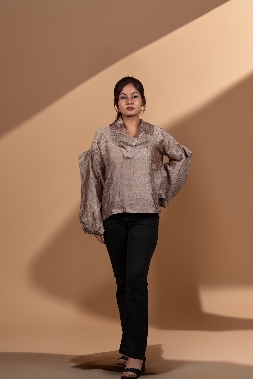 Scarf Collar Tissue Top
