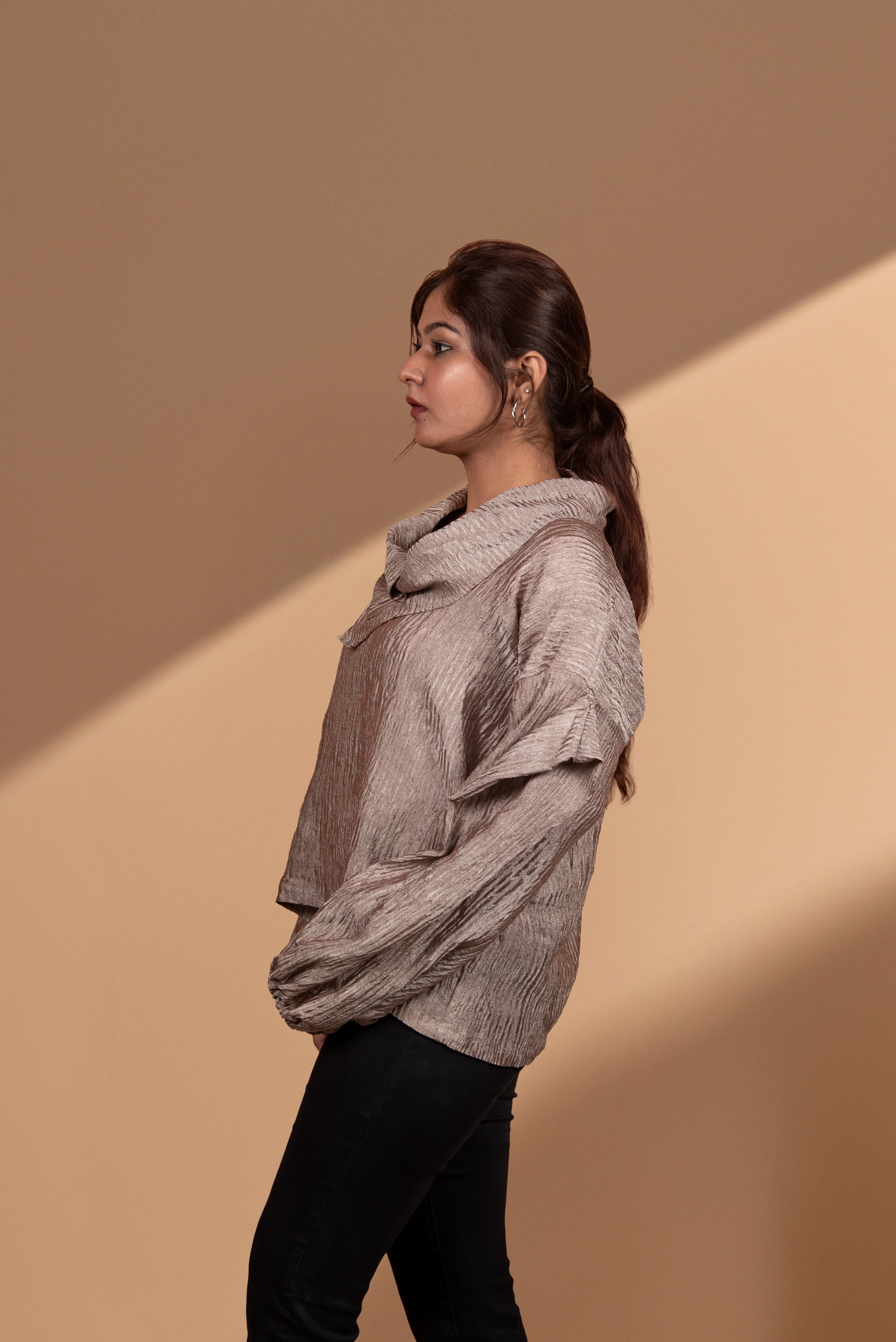 Scarf Collar Tissue Top